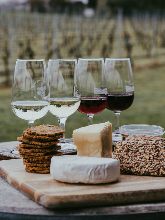 Wein- & Käsetasting für Gruppen – auf Anfrage